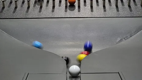 Plinko live board